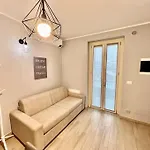 Апартаменты Metro-apartment: Fabolous Flat Монкальери